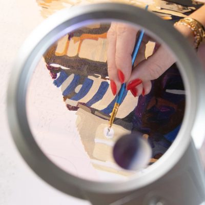 Lighted Magnifying Glass tool