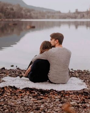 Couple Enjoying Their Time Alone paint by numbers